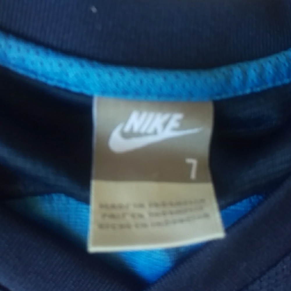 Nike boys basketball hoop jersey - Picture 6 of 6